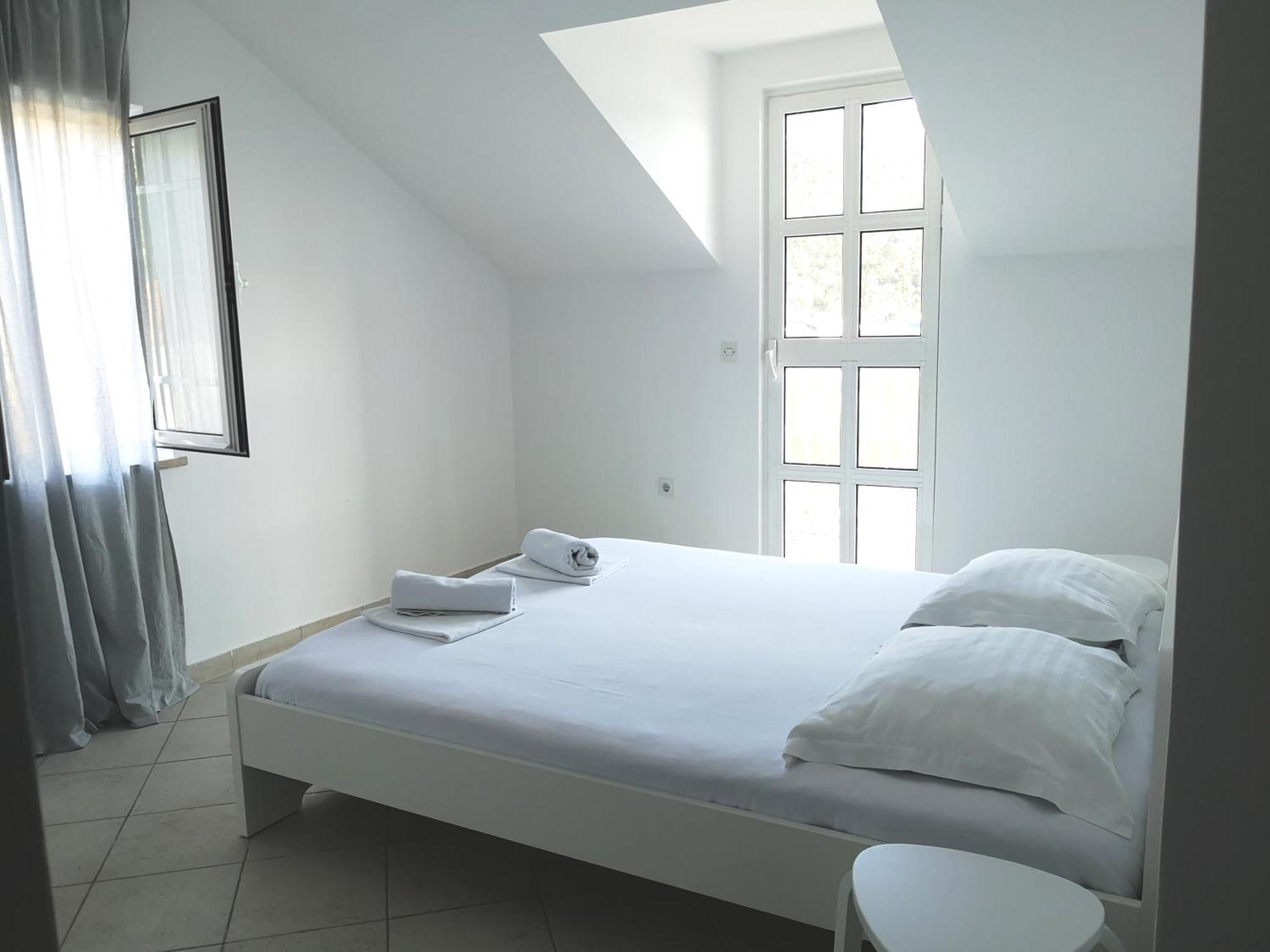 Apartments And Rooms By The Sea Slano, Dubrovnik - 8737 Стая снимка